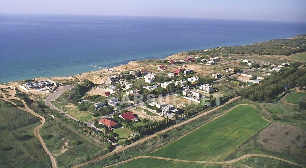 Arsuf_Looking_West - ארסוף